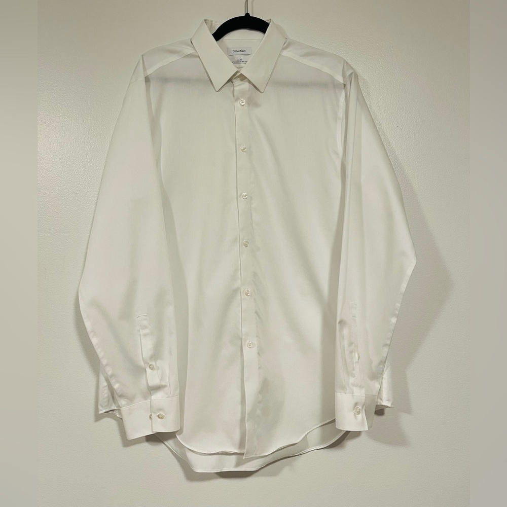 EUC Calvin Klein Men’s Slim Fit Dress Shirt Performance Non-Iron 17 34/35 White